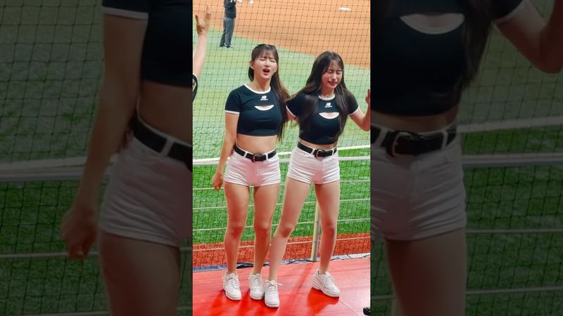 단장님 장난이 지긋지긋한 찌나뇽🤭 #김진아 #김진아치어리더#이서윤 #이서윤치어리더