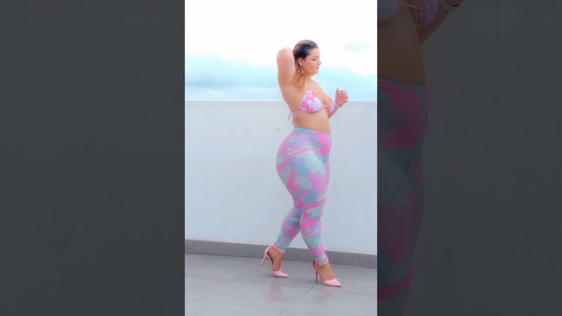 Sara Lyn Vixen 🔥 Linda modelo plus size e embaixadora da marca Fashion Nova Curve - Bio