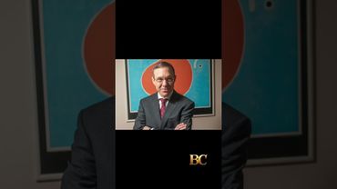 Manhattan-size interstellar object appears to emit its own light