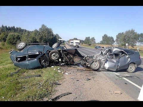 СТРАШНЫЕ И ЖУТКИЕ АВАРИИ на дорогах! 18+! ЖЕСТЬ!