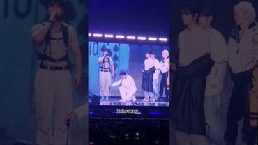Revealing Changbin's real height 💀 ||  5STAR Dome Tour Seoul D2