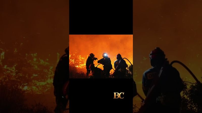 Homes burn in Greece as wildfire sweeps through coastal towns