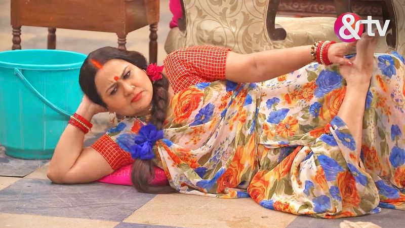 भूत ने चिल्लाकर कहा – "अवधेश, झाड़ू-पोंछा कर!" - Happu Ki Ultan Paltan - Full Episode 1523 - And Tv