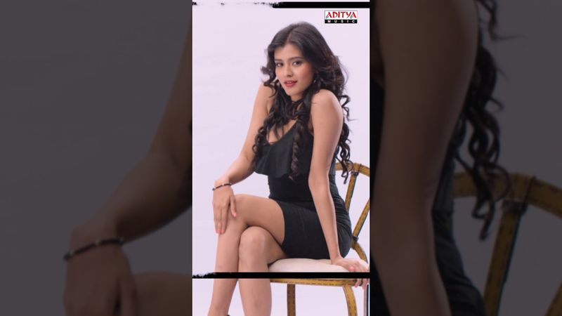 #LoveCheyyaalaOddhaa Song #kumari21f Movie #Shorts