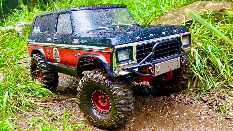 RC Ford Bronco! RC off road CRAWLER TRUCK STUCK in THICK MUD! RC Ortolez