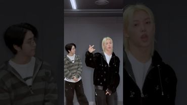 Ride a 🚗, raise my 🙌, salute 🖤 #StrayKids #스트레이키즈 #한 #HAN #필릭스 #Felix #Mixtape_dominATE #Truman