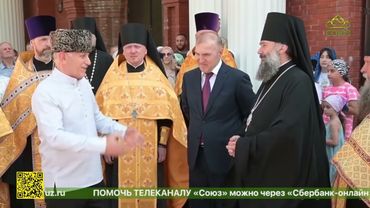 В строящемся Свято-Успенском кафедральном соборе Майкопа освятили и подняли главный колокол