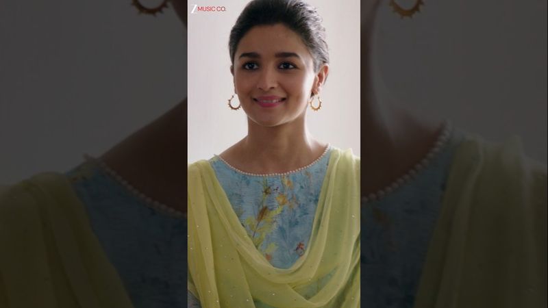 #AeWatan #Raazi #AliaBhatt #SunidhiChauhan #ShankarEhsaanLoy #Gulzar #PatrioticSongs #shorts