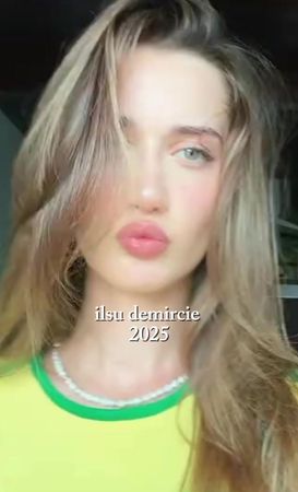 How beautiful 🥹❤️ @İlsu Demirci #ilsudemirci #mercan #arafta #ilsu #fyp 