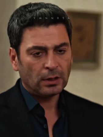 Алья была чужой. На неё смотрели с холодом, к ней относились сдержанн...