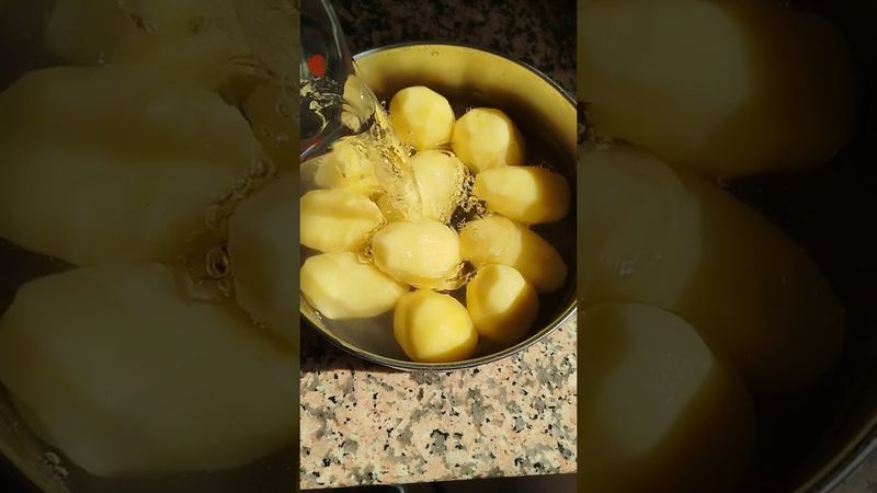 Potato puree 🤤🥔 Bon appetit🥰 #cook #food #cooking #cookingtime #potatorecipe #potato #potatoes #fyp
