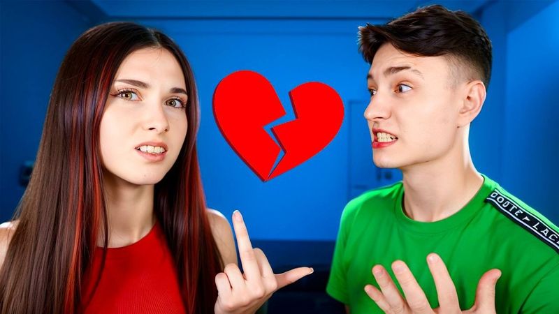 ХЕЙТЕРША ПОССОРИЛА НАС С ЛЕНОЙ на Сервере в Майнкрафт...