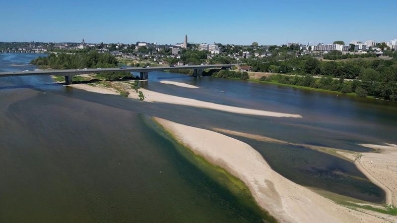 France's Loire river shows signs of drought as sandbanks emerge | AFP