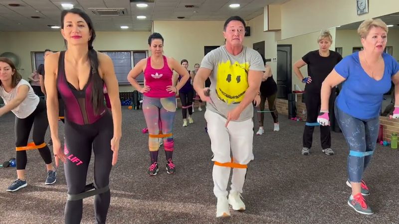 ФИТНЕС ДОМА . Часовая тренировка .