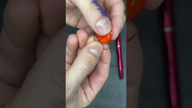 Triple hameçon sur une leurre souple ! #fishingvideo