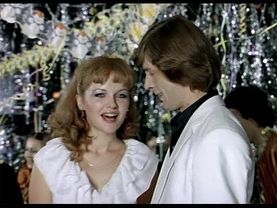 Песня «Говорят, а ты не верь» (1982) исполняют Отиева, Абдулов, Рождественская и Фарада