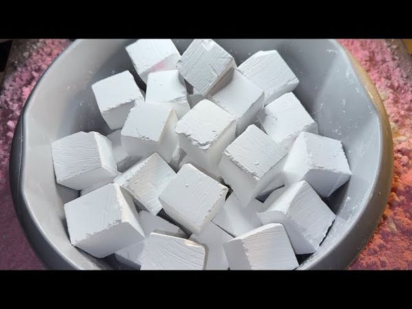 30x Fresh Gym Chalk Cubes x Babyoil (No pain, no gain) #asmr #asmrsounds #gymchalk #satisfying