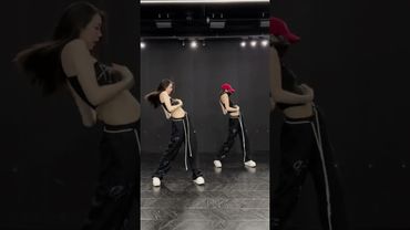 等一下在伤心 #Dance Cover