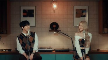 DOYOUNG 도영 'Whistle (Feat. 벨 of KISS OF LIFE)' Live Clip