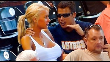 Best And Funniest Fan Moments in Sports 🤣