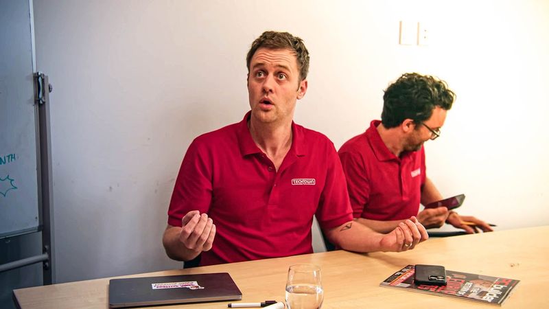 БЕСКОНЕЧНЫЕ СОБРАНИЯ НА РАБОТЕ