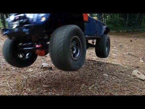 RC TRACTION HOBBY 1/8 Founder Jeep Cho_up Mountain Jump RUN