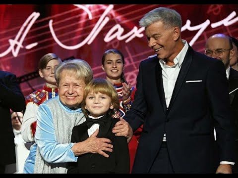 Пахмутова Три тополя/ Елисей Мысин и Иван Бессонов