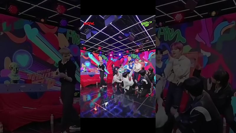 Stray Kids and Aiki - Me Too