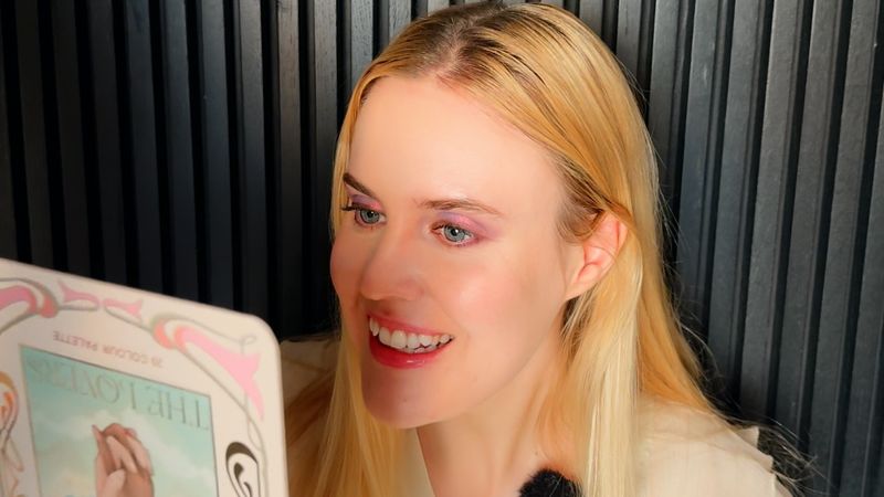 The most relaxing ASMR voice does my makeup (Unintentional ASMR)