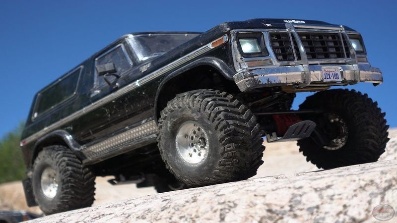 Traxxas TRX-4 Ford Bronco - RC Offroad Truck Crawling on rocks