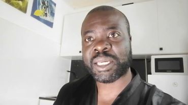 Como você pode justificar o Leps? O cara era um merda, e você está justificando ele. Você deve te...