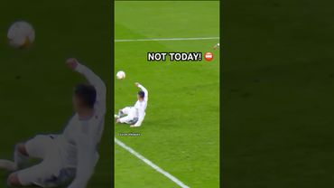 LUCAS VÁZQUEZ Defending with pure passion! 🚫