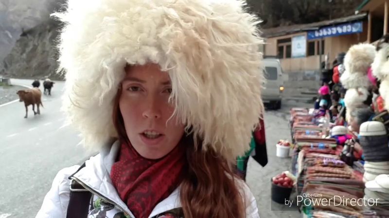 Впервые в Грузии. Обратный путь от Казбека. Покупка папахи. Грузинское кафе. 3-й день. 2-ая часть.