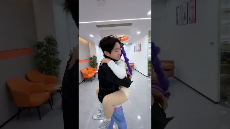 战争夺走了鲁米的牵挂！#kpop #kpopdemonhunters #huntrix