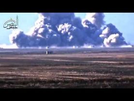 #شاهد :الثوار يدمرون جرافة عسكرية لقوات النظام بصاروخ تاو على جبهة المنصورة في سهل الغاب 13-12-2015