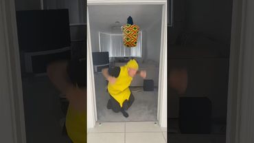 Adik kecil tidak akan pernah belajar 💀😂