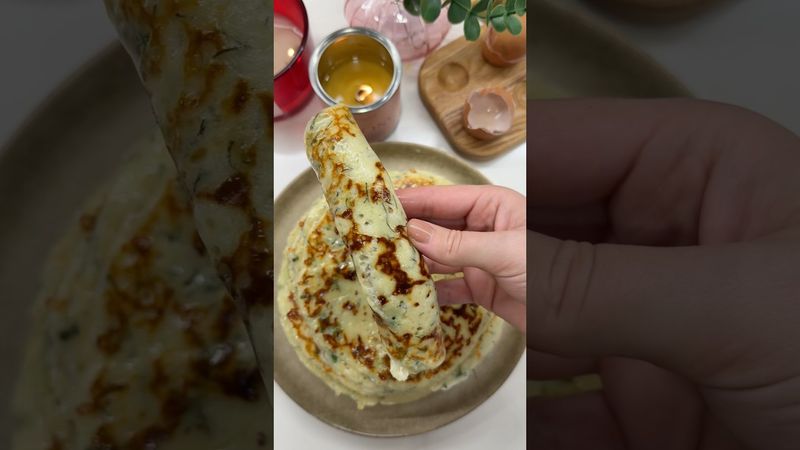 сырные лепешки с зеленью на сковородке 🧀  #сырныелепешки #рецепт #рекомендации #шортс #viralvideo