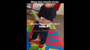 CAN'T TRUST KIDS 😂 #viralvideo #funny #baby