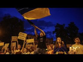 Protests in Ukraine as Zelensky signs bill targeting anti-corruption bodies