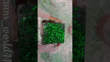 Green Glitter Glock #crushingtime #oddlysatisfying #relax #rainbowsoap #satisfying #crunchycrumbles