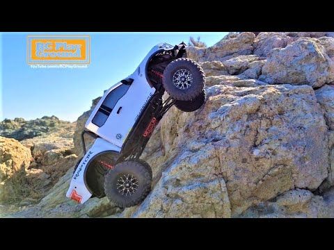 RC Car TRACTION HOBBY Cragsman C F150 Rock Climbing