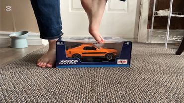 Quickie crush | orange mustang