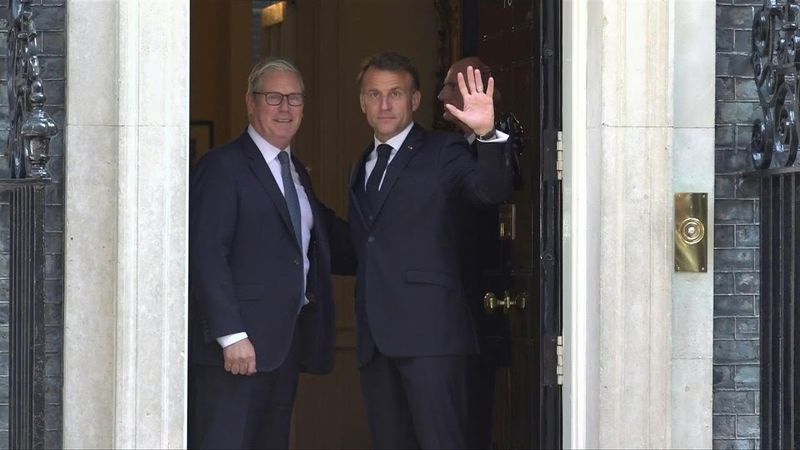 Macron arrives for talks with Starmer amid hopes for UK-France migrant deal | AFP