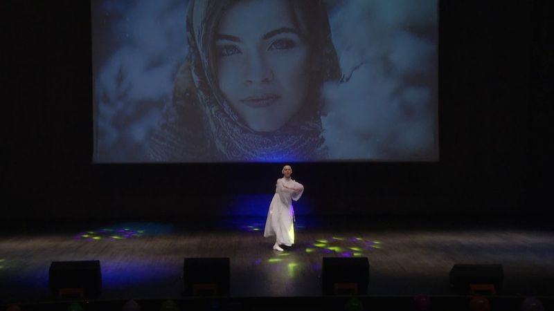 Танец "Пёрышко"