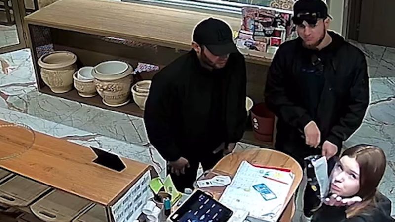 Две штуки роз за две "штуки" денег