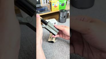 This is what outdoor travel should have on your backpack. It has a power bank with replaceable