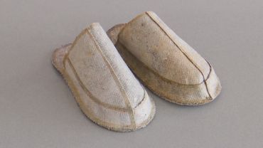 Тапочки из пыли пошил лондонский дизайнер