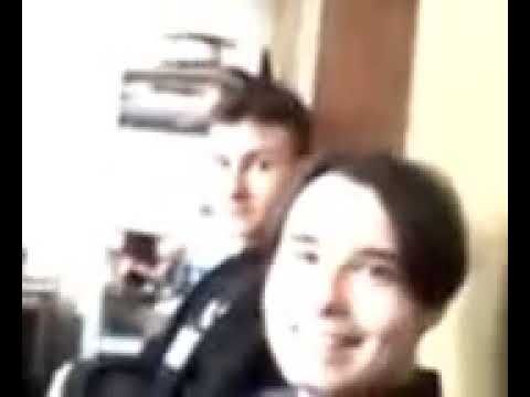 ярик упал со стула