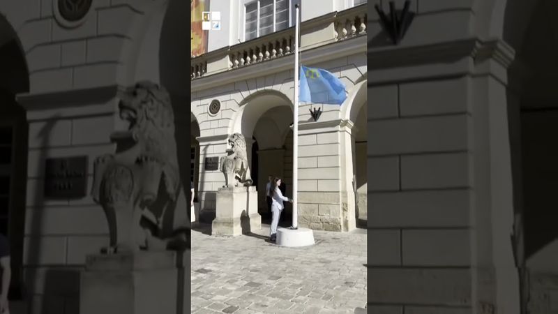 У День кримськотатарського прапора у Львові поруч із українським