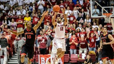 Chris Smoove Splash Song Over College Basketball Game Winners